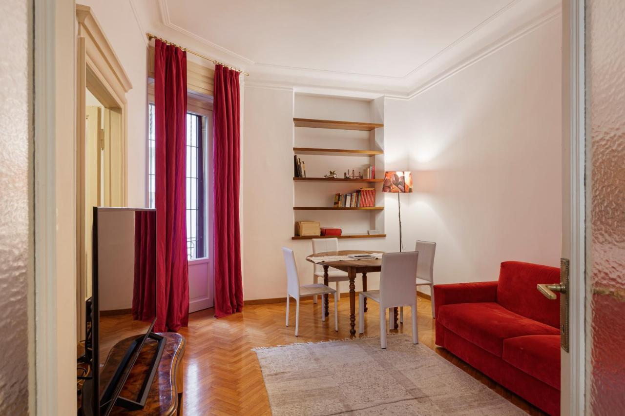 Restayled Chic Apartement Milan Bagian luar foto